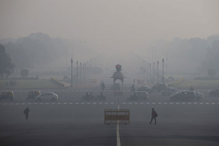 Delhi's air quality remains 'severe' for the fourth consecutive day | PTI File Delhi's air quality remains 'severe' for the fourth consecutive day | PTI File- India TV Hindi