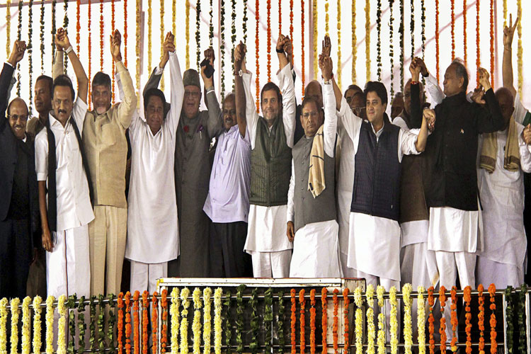 Congress CMs' swearing-in Congress CMs' swearing-in- India TV Hindi