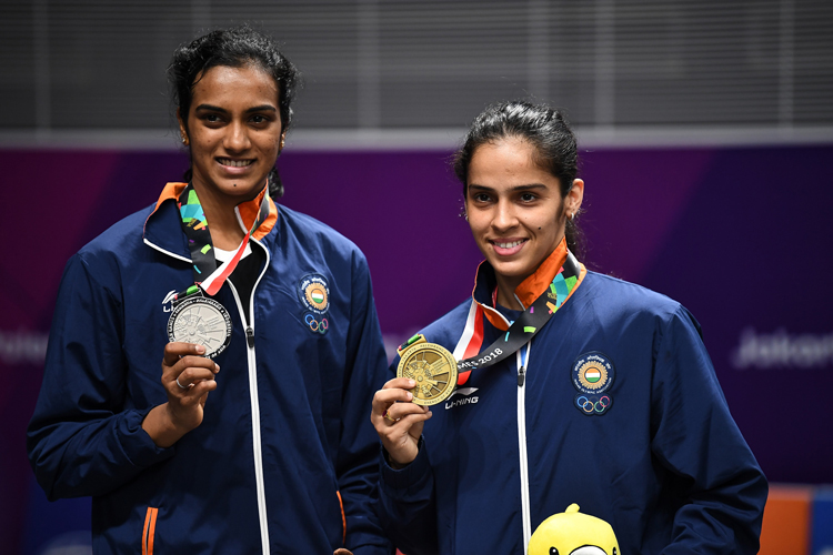 सीनियर राष्ट्रीय बैडमिंटन चैम्पियनशिप में खेलेंगी सिंधू और साइना सीनियर राष्ट्रीय बैडमिंटन चैम्पियनशिप में खेलेंगी सिंधू और साइना - India TV Hindi