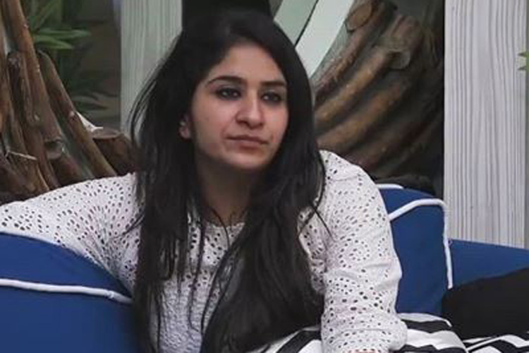 Surbhi Rana Surbhi Rana- India TV Hindi