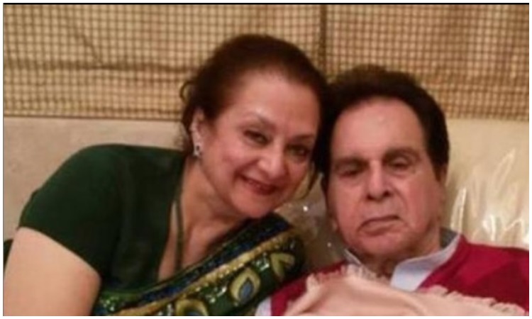 Dilip kumar and saira bano Dilip kumar and saira bano- India TV Hindi