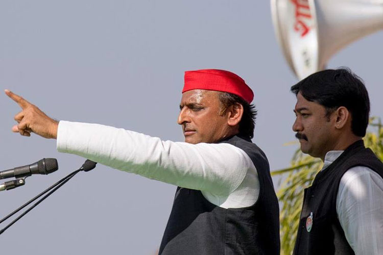 Akhilesh Yadav demands ballot papers for Lok Sabha Elections 2019 | Facebook Akhilesh Yadav demands ballot papers for Lok Sabha Elections 2019 | Facebook- India TV Hindi