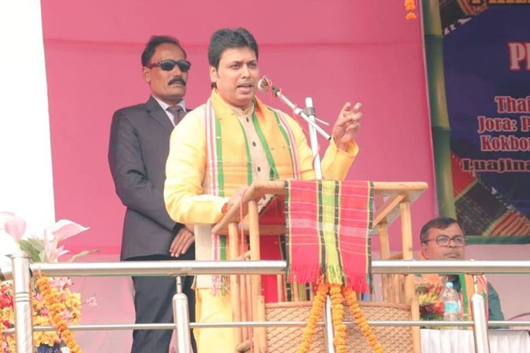 Mamata has dug up her own grave by allowing violence in West Bengal, says Tripura CM Biplab Deb Mamata has dug up her own grave by allowing violence in West Bengal, says Tripura CM Biplab Deb- India TV Hindi