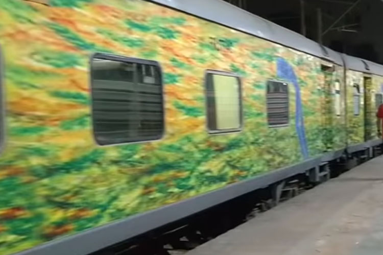 Duronto Express | Representational Image Duronto Express | Representational Image- India TV Hindi