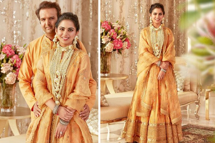 Isha Ambani and Anand Piramal wedding isha ambani wedding pics Isha Ambani and Anand Piramal wedding isha ambani wedding pics- India TV Hindi