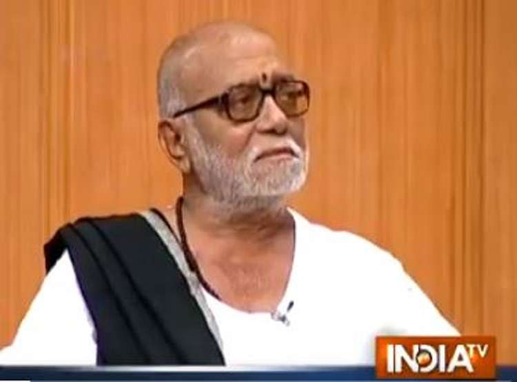 अयोध्या में मंदिर निर्माण के लिए मोरारी बापू करेंगे 5 करोड़ रुपये का दान अयोध्या में मंदिर निर्माण के लिए मोरारी बापू करेंगे 5 करोड़ रुपये का दान- India TV Hindi