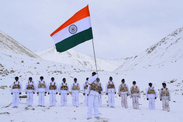 तिब्बत सीमा पर -30... तिब्बत सीमा पर -30...- India TV Hindi