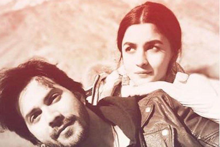 Varun Dhawan and Alia Bhatt share emotional posts for each other after finishing Kalank Varun Dhawan and Alia Bhatt share emotional posts for each other after finishing Kalank - India TV Hindi