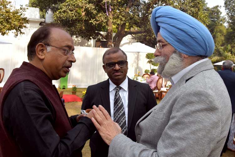 H S Phoolka meets BJP leader Vijay Goel H S Phoolka meets BJP leader Vijay Goel- India TV Hindi
