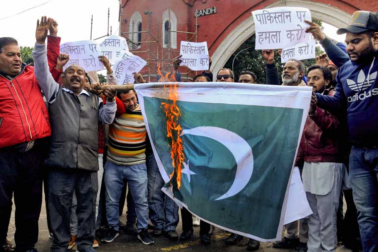 pulwama terror attack india hikes customs duty to 200 on... pulwama terror attack india hikes customs duty to 200 on...- India TV Hindi