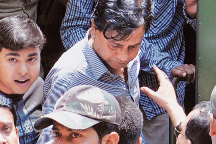 शारदा ग्रुप के चेयरमैन ने मानी ‘लाल डायरी’ होने की बात, जानें क्या कहा शारदा ग्रुप के चेयरमैन ने मानी ‘लाल डायरी’ होने की बात, जानें क्या कहा- India TV Hindi