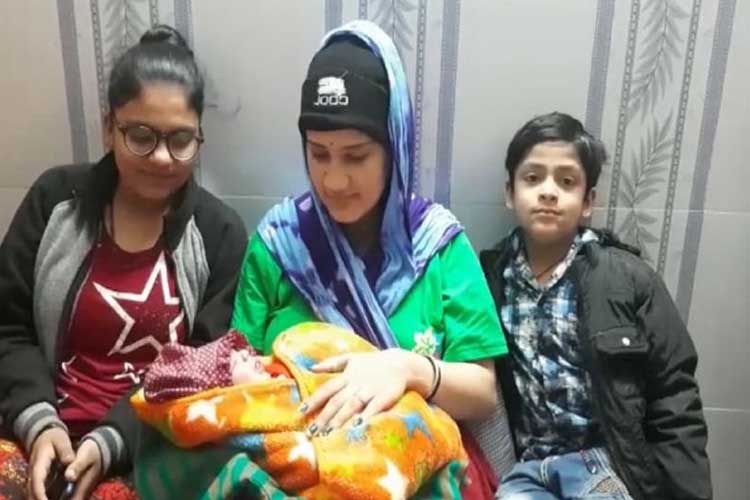 Rajasthan family names newborn after Wing Commander... Rajasthan family names newborn after Wing Commander...- India TV Hindi