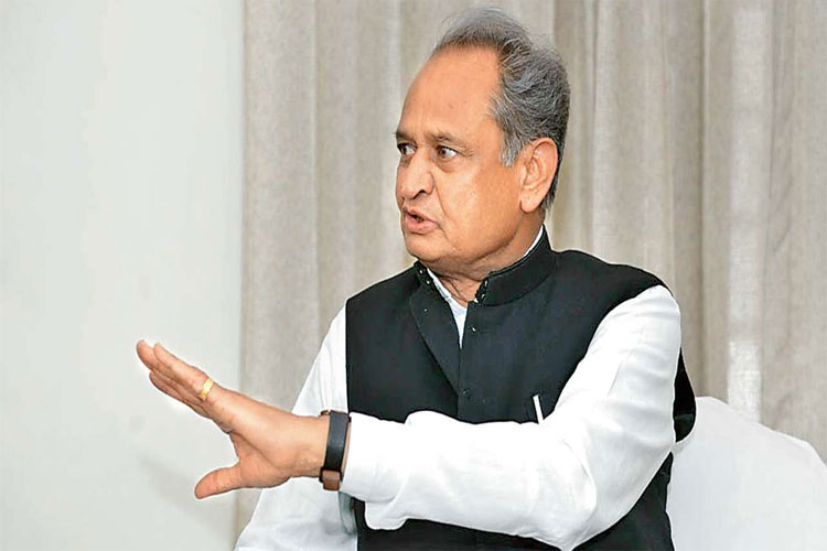 6 not 80 farmers commits suicide in Rajasthan says Ashok Gehlot Government 6 not 80 farmers commits suicide in Rajasthan says Ashok Gehlot Government - India TV Hindi