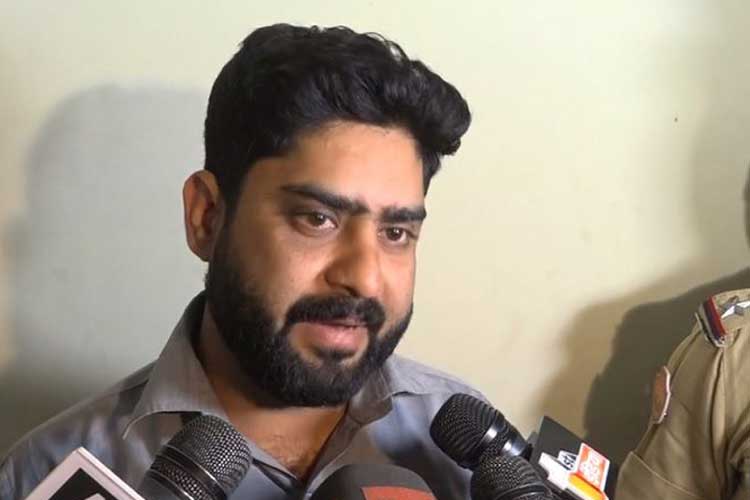 man arrested for demanding pm modi's murder supari man arrested for demanding pm modi's murder supari- India TV Hindi