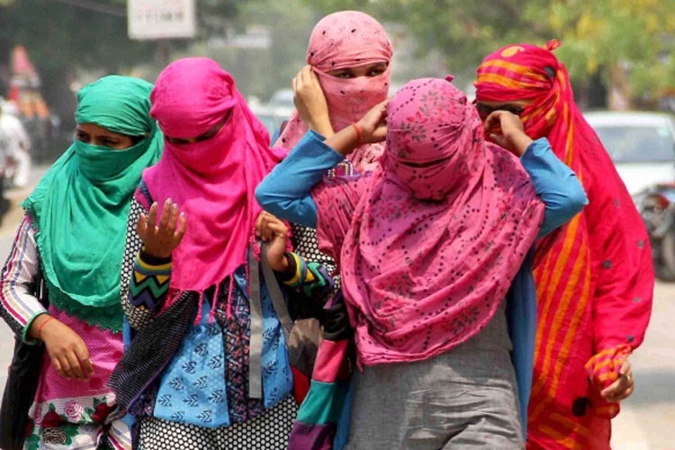 Delhi records highest day temperature of the season on Wednesday | PTI File Delhi records highest day temperature of the season on Wednesday | PTI File- India TV Hindi