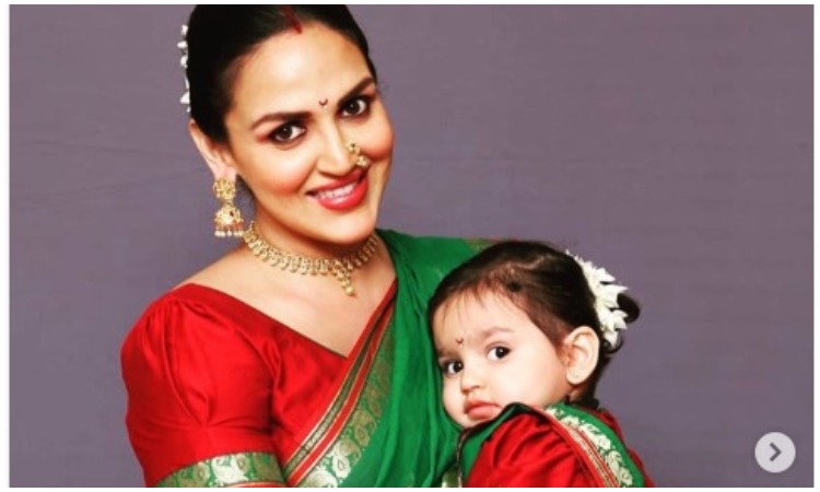 Esha deol with her daughter Esha deol with her daughter- India TV Hindi