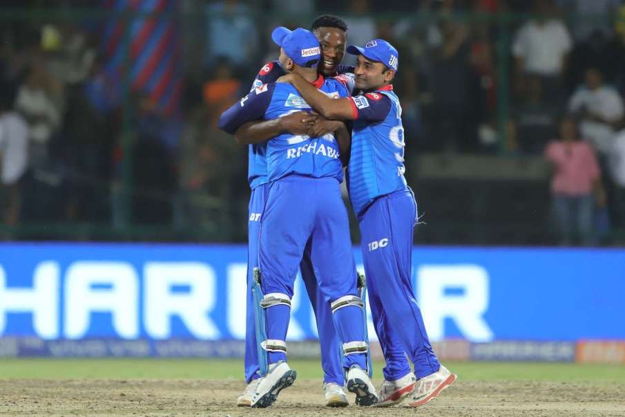 IPL 2019, DC vs RCB: दिल्ली ने 16 रन से आरसीबी को मात देकर प्वॉइंट्स टेबल में किया टॉप IPL 2019, DC vs RCB: दिल्ली ने 16 रन से आरसीबी को मात देकर प्वॉइंट्स टेबल में किया टॉप- India TV Hindi