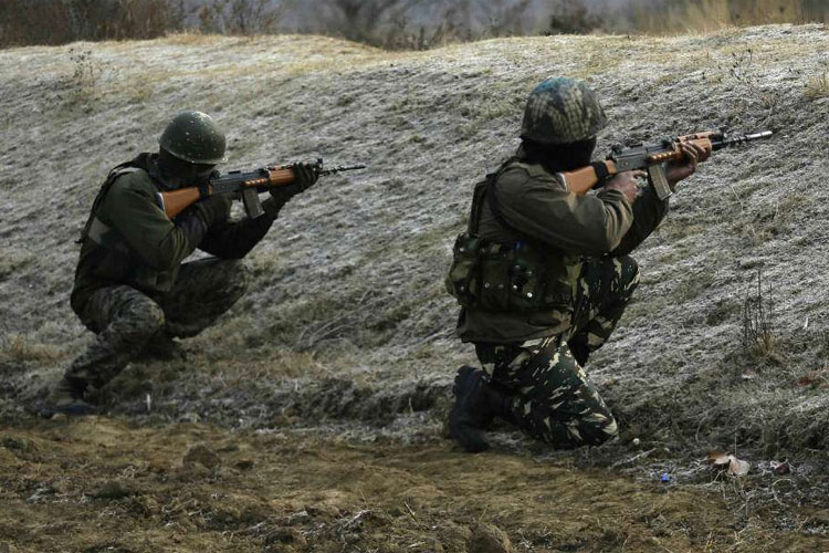 3 Pakistani soldiers killed, 1 injured in retaliatory firing along LoC | PTI Representational 3 Pakistani soldiers killed, 1 injured in retaliatory firing along LoC | PTI Representational- India TV Hindi
