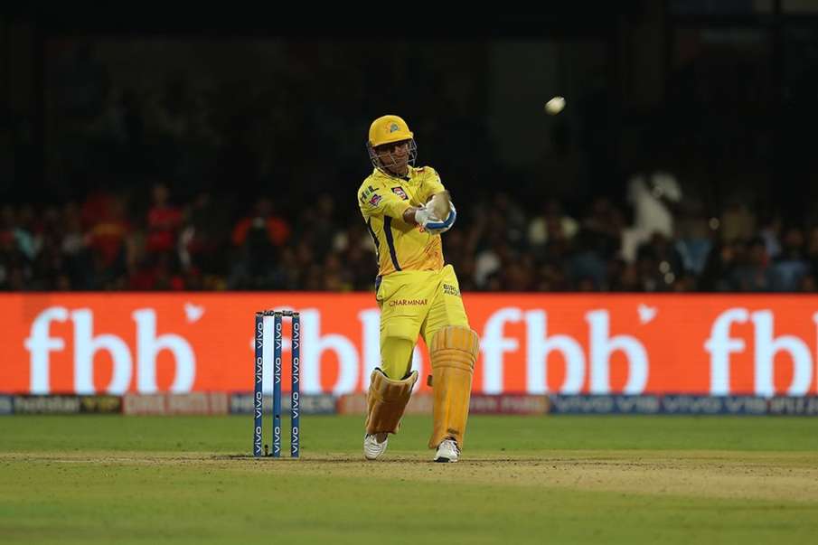 IPL 2019: इसलिए एमएस धोनी ने 19वें ओवर में नहीं लिया कोई सिंगल रन, खुद बताई वजह IPL 2019: इसलिए एमएस धोनी ने 19वें ओवर में नहीं लिया कोई सिंगल रन, खुद बताई वजह- India TV Hindi