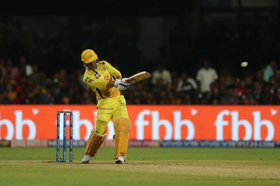 MS Dhoni become the first indian player who hit 200 sixes in ipl- India TV Hindi