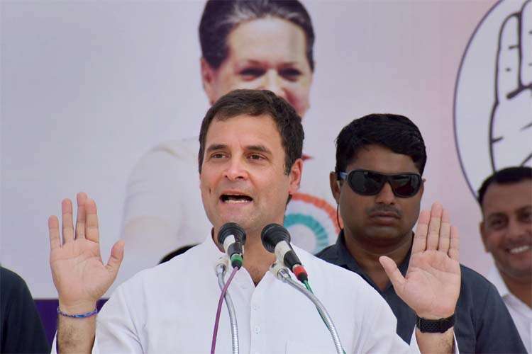 राहुल गांधी ने अमित शाह को 'हत्या का आरोपी' कह एक नए विवाद को दिया जन्म राहुल गांधी ने अमित शाह को 'हत्या का आरोपी' कह एक नए विवाद को दिया जन्म- India TV Hindi