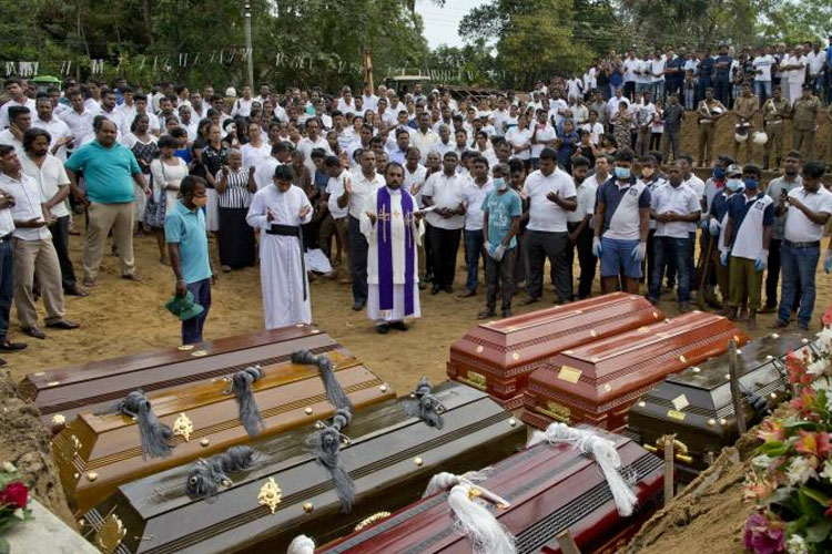 Sri Lanka reduces Easter blasts death toll from 359 to 253 | AP- India TV Hindi