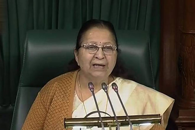 Upset Sumitra Mahajan not to contest Lok Sabha Election Upset Sumitra Mahajan not to contest Lok Sabha Election- India TV Hindi