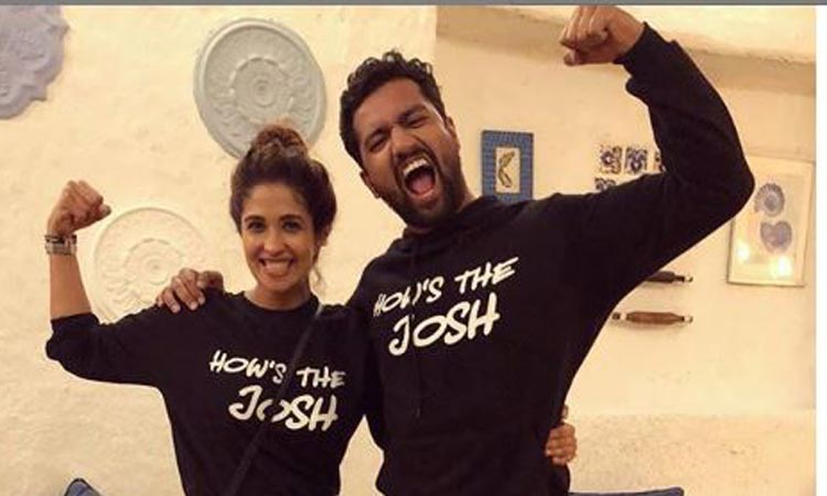 Harleen Sethi, Vicky Kaushal Harleen Sethi, Vicky Kaushal- India TV Hindi
