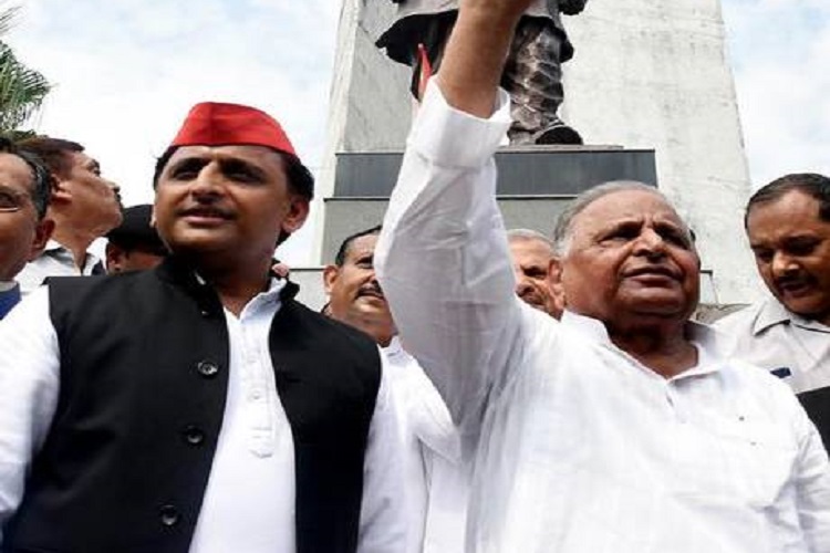 Mulayam Singh Yadav and Akhilesh Yadav Mulayam Singh Yadav and Akhilesh Yadav- India TV Hindi