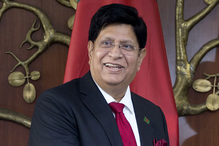 Bangladesh Foreign minister AK Abdul Momen says it hasn't stopped visas for Pakistan nationals | AP Bangladesh Foreign minister AK Abdul Momen says it hasn't stopped visas for Pakistan nationals | AP - India TV Hindi