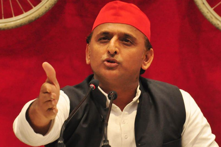 'वोटकटवा' बयान पर यूपी में घमासान, अखिलेश यादव का राहुल-प्रियंका पर पलटवार 'वोटकटवा' बयान पर यूपी में घमासान, अखिलेश यादव का राहुल-प्रियंका पर पलटवार- India TV Hindi