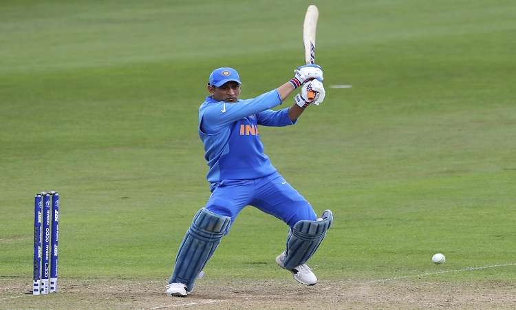 World Cup 2019: जब गेंदबाज को... World Cup 2019: जब गेंदबाज को...- India TV Hindi