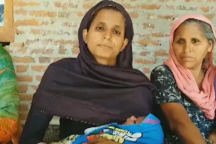 दुबई में रहने वाले भारतीय ने अपने नवजात शिशु का नाम 'नरेंद्र मोदी' रखा दुबई में रहने वाले भारतीय ने अपने नवजात शिशु का नाम 'नरेंद्र मोदी' रखा- India TV Hindi