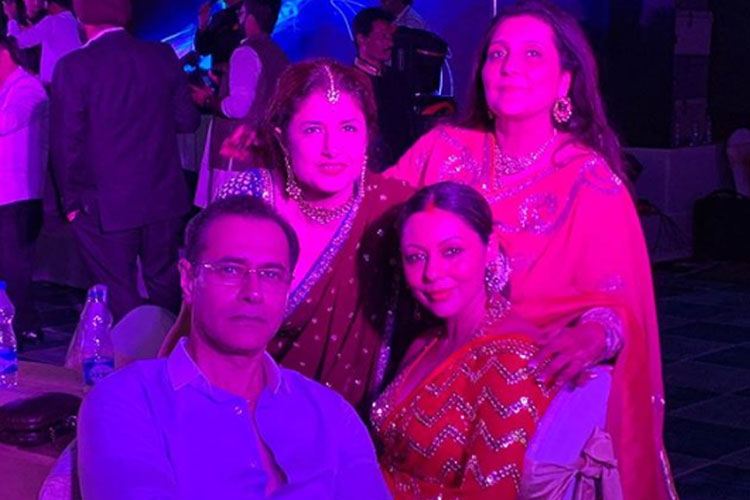 Gauri khan, suhana kha, shah rukh khan Gauri khan, suhana kha, shah rukh khan- India TV Hindi