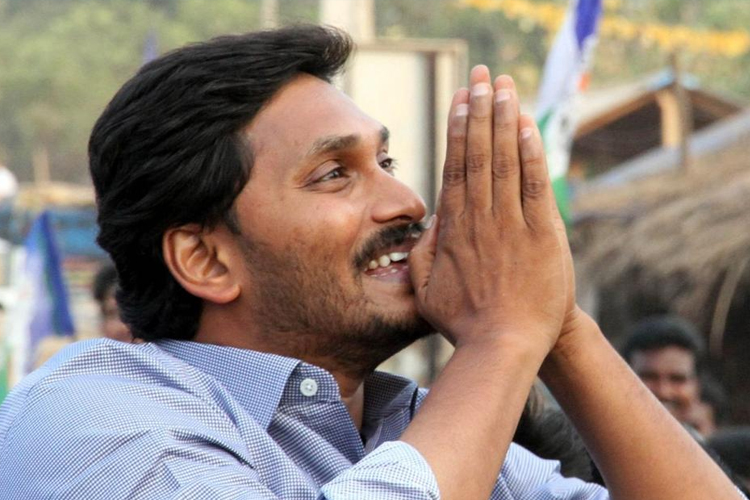 जगनमोहन रेड्डी आम सहमति से वाईएसआर कांग्रेस विधायक दल के नेता चुने गए जगनमोहन रेड्डी आम सहमति से वाईएसआर कांग्रेस विधायक दल के नेता चुने गए- India TV Hindi