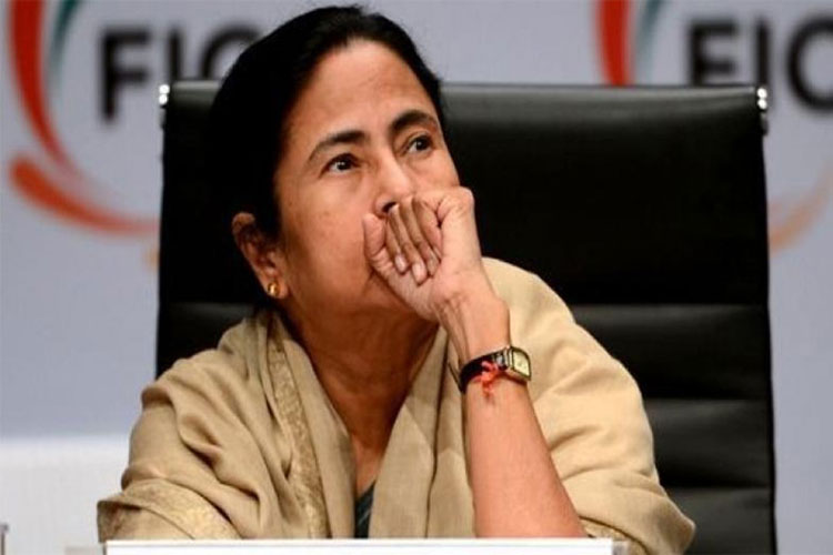 West Bengal Chief Minister Mamata Banerjee reshuffles state cabinet West Bengal Chief Minister Mamata Banerjee reshuffles state cabinet- India TV Hindi