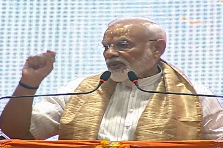 PM Narendra Modi in Varanasi PM Narendra Modi in Varanasi- India TV Hindi
