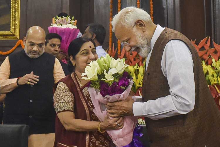 sushma swaraj and pm modi sushma swaraj and pm modi- India TV Hindi