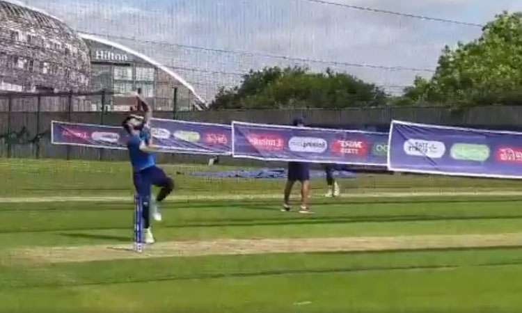 Virat Kohli New Bowling Action Virat Kohli New Bowling Action- India TV Hindi