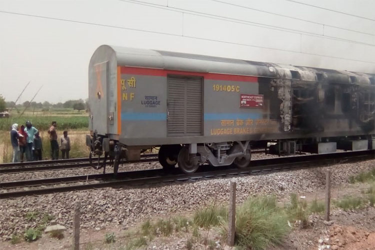 Kamakhya Express Kamakhya Express- India TV Hindi
