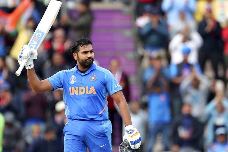रोहित शर्मा ने राउथ अफ्रीका के खिलाफ जड़ा शतक रोहित शर्मा ने राउथ अफ्रीका के खिलाफ जड़ा शतक- India TV Hindi