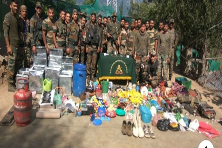 Militant hideout busted in J-K's Kishtwar Militant hideout busted in J-K's Kishtwar- India TV Hindi
