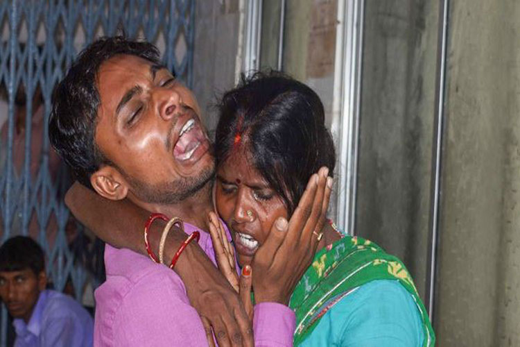 Death toll due to Acute Encephalitis Syndrome (AES) rises to 136 Death toll due to Acute Encephalitis Syndrome (AES) rises to 136- India TV Hindi
