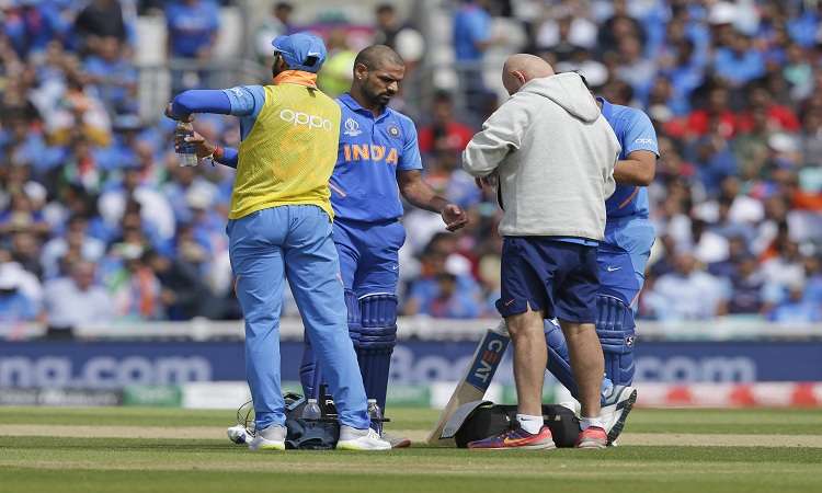 World Cup 2019: चोट के बावजूद... World Cup 2019: चोट के बावजूद...- India TV Hindi