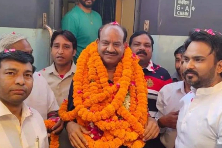 ये होंगे लोकसभा के नए स्पीकर, आज करेंगे नामांकन दाखिल ये होंगे लोकसभा के नए स्पीकर, आज करेंगे नामांकन दाखिल- India TV Hindi