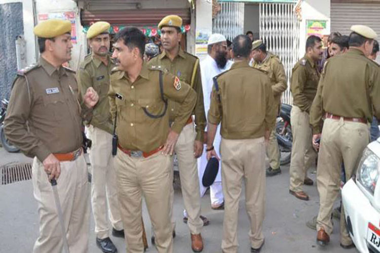 Police has filed charge sheet against Pehlu Khan in Alwar lynching case Police has filed charge sheet against Pehlu Khan in Alwar lynching case- India TV Hindi