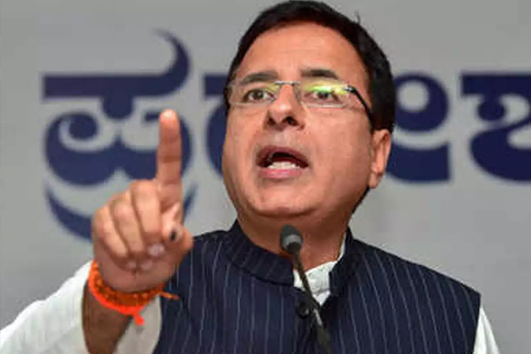 ‘सरकार में 40 फीसदी की नियुक्ति में एससी, एसटी और ओबीसी का आरक्षण ख़त्म’ ‘सरकार में 40 फीसदी की नियुक्ति में एससी, एसटी और ओबीसी का आरक्षण ख़त्म’- India TV Hindi