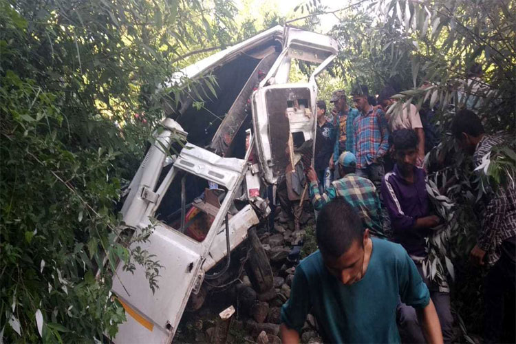 Bus Accident Jammu Kashmir Rajouri Bus Accident Jammu Kashmir Rajouri - India TV Hindi