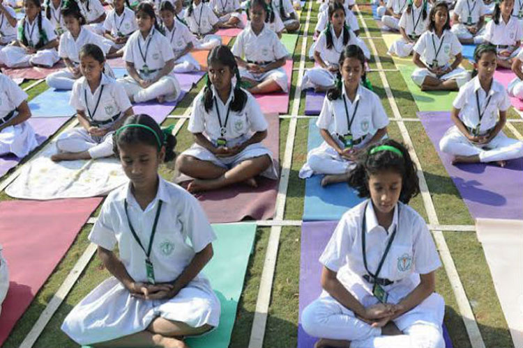 Proposal sent to HRD to add Yoga in educational curriculum: Shripad Naik Proposal sent to HRD to add Yoga in educational curriculum: Shripad Naik- India TV Hindi
