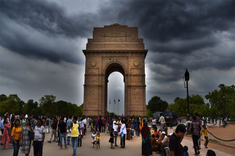Delhi Weather Update, IMD says rainfall likely on Tuesday Delhi Weather Update, IMD says rainfall likely on Tuesday- India TV Hindi